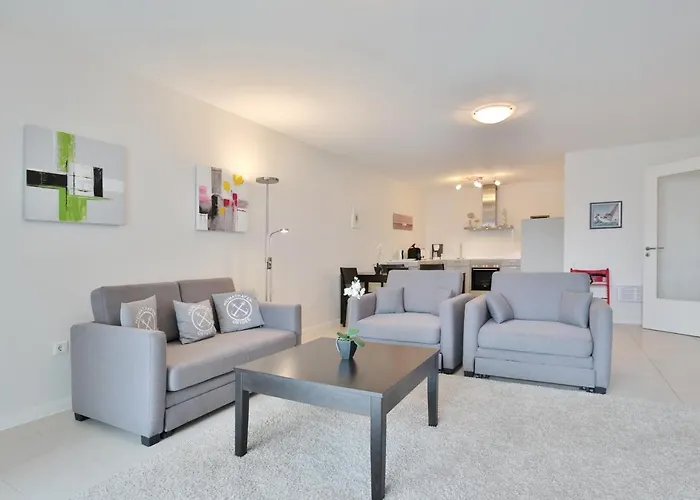 Baltique Baltique 13 *